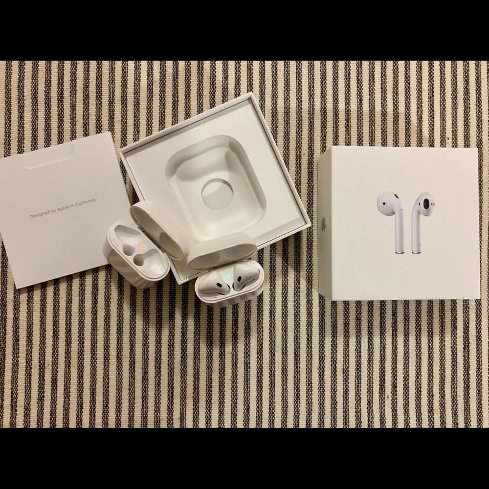 Apple AirPods